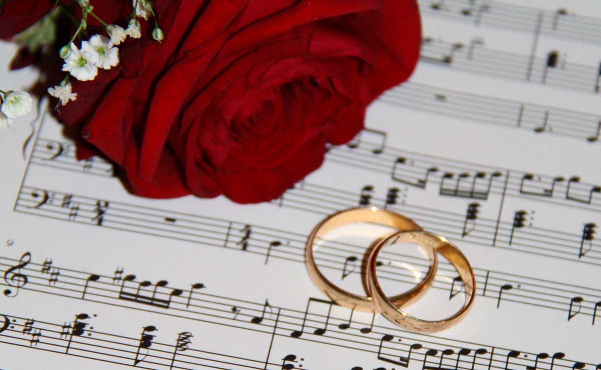 Música & Entretenimiento
